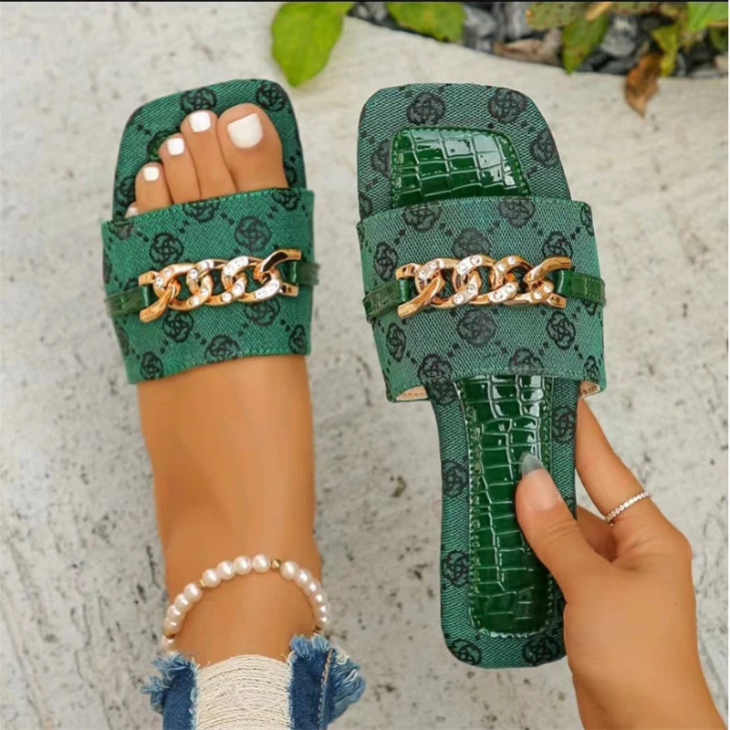 Luxury Flat Slippers for Women – 2024 Summer Designer Beach Slides