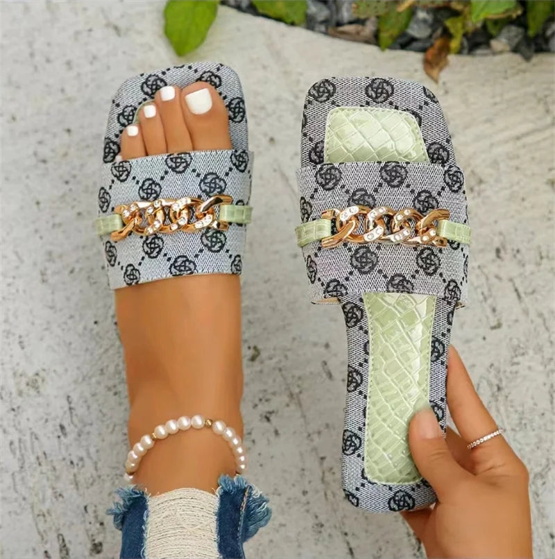 Luxury Flat Slippers for Women – 2024 Summer Designer Beach Slides